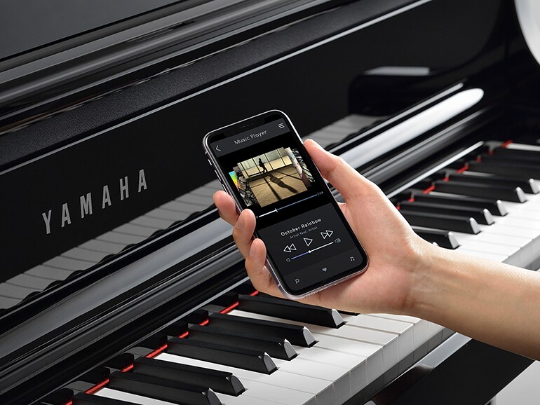 توصيل بيانو Clavinova CLP-875PE بهاتف ذكي عبر بلوتوث
