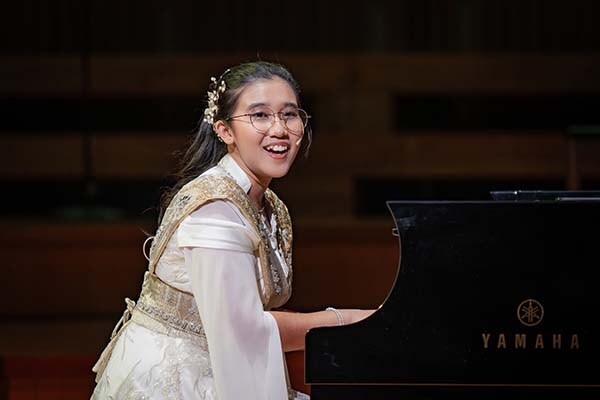 Performers image