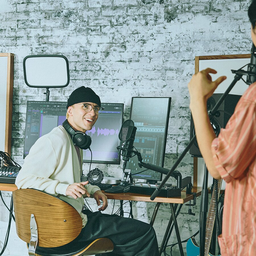 Yamaha MGX16V: PRODUCTION